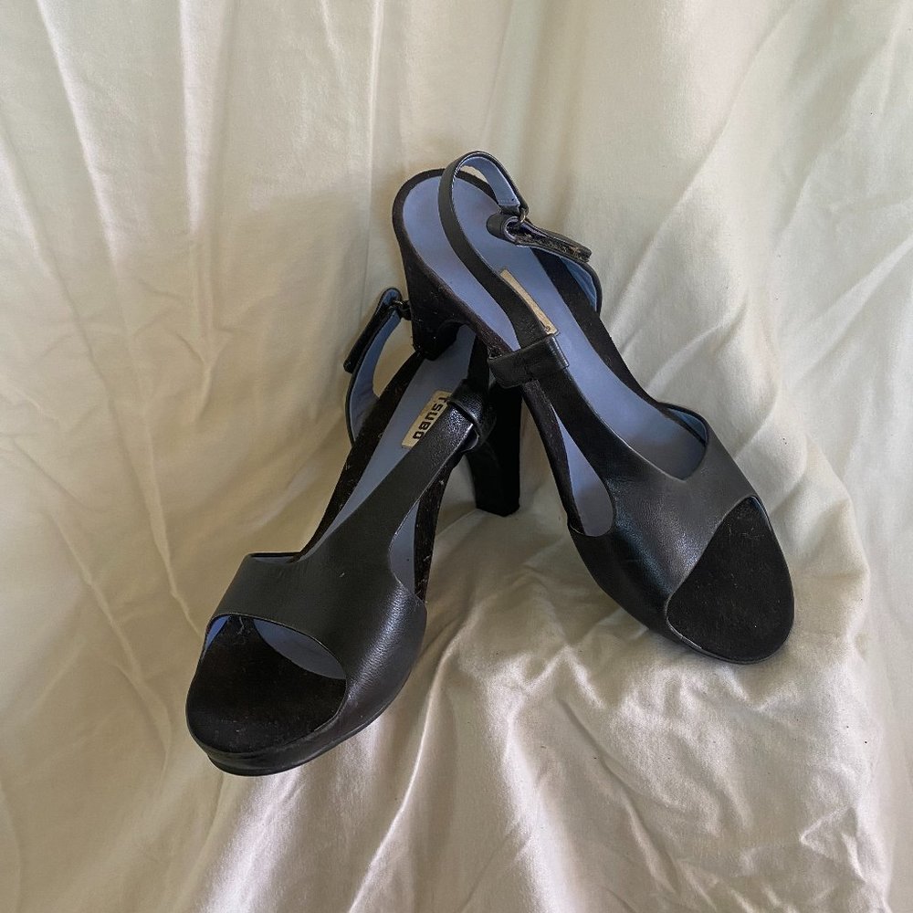 TSUBO 9 Black Slingback Pump 4" Heels